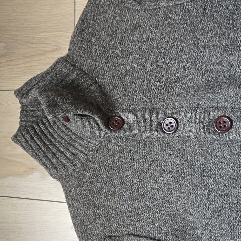 NWOT ROOTS Men's Brown Lambswool Sweater Size M - Picture 2 of 8